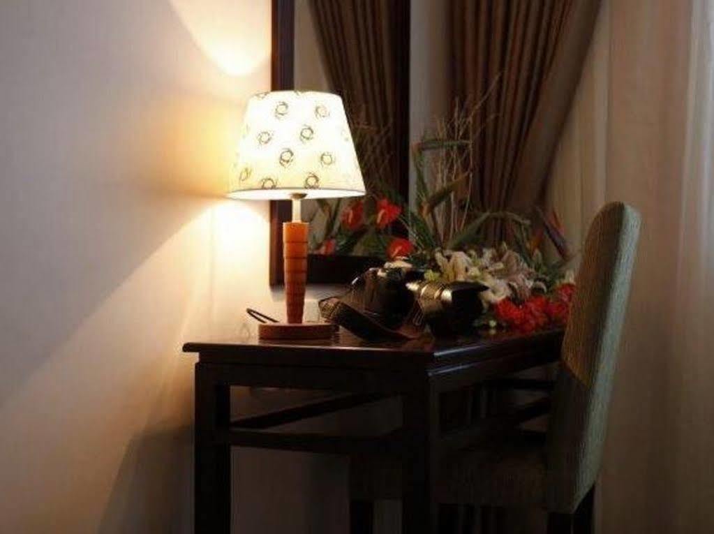Hue Smile Hotel Exterior foto